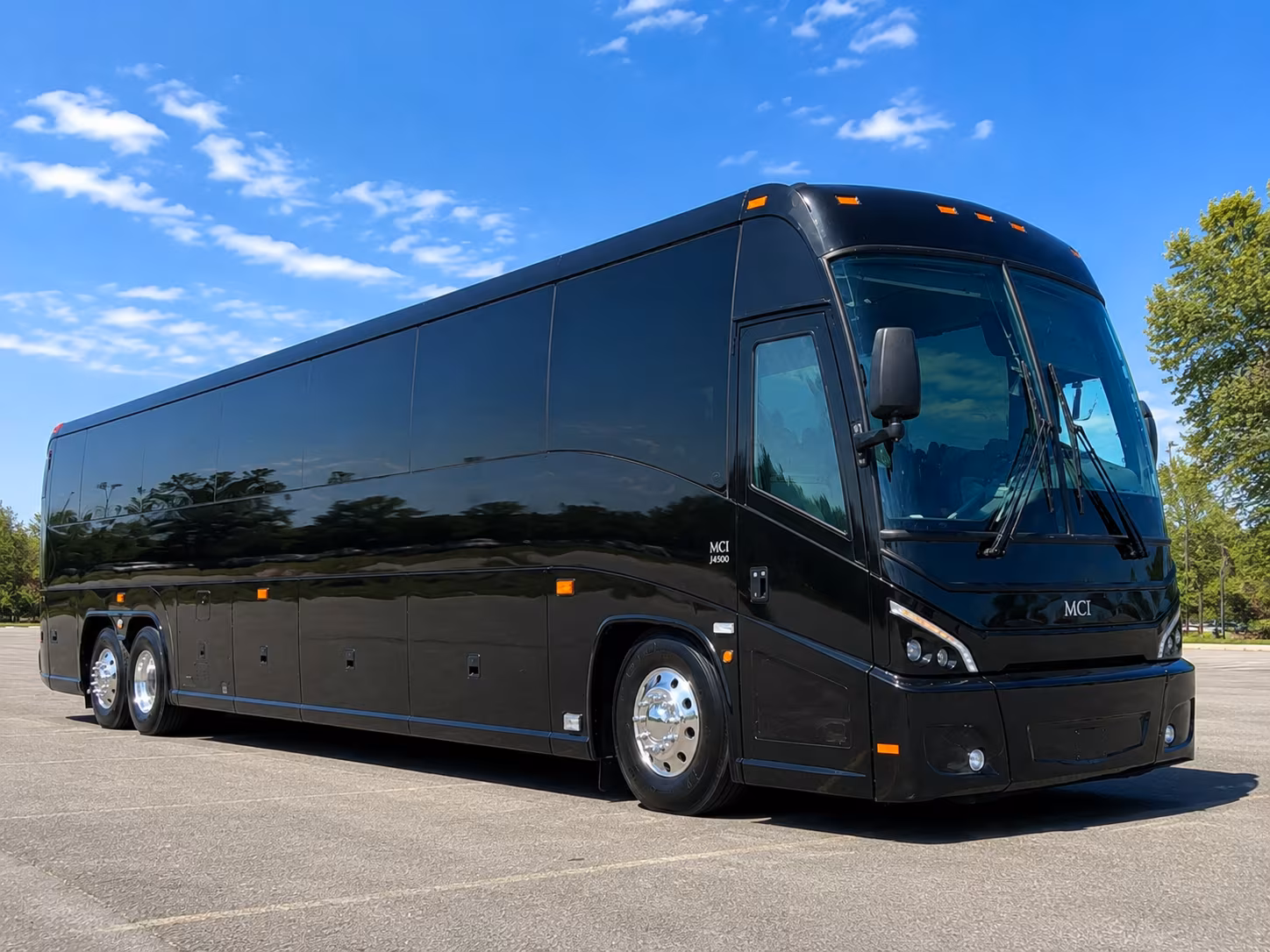 newportbeachcharterbusservices com is the easy way to arrange airport transfers for out of town guests